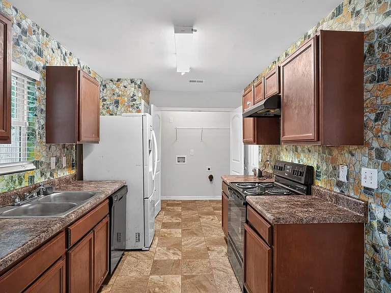 11986 Quail Dr — Photo 8