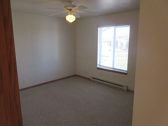5th image of 2948 Carrousel Ln APT 7