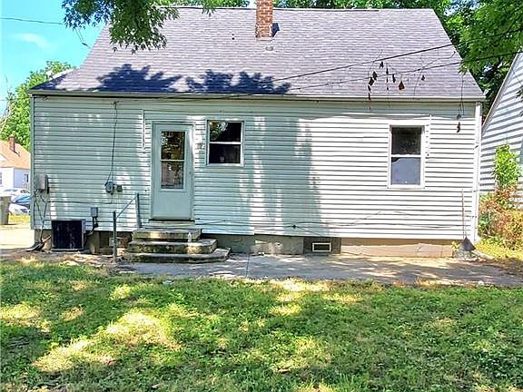 3rd image of 4718 Waymire Ave