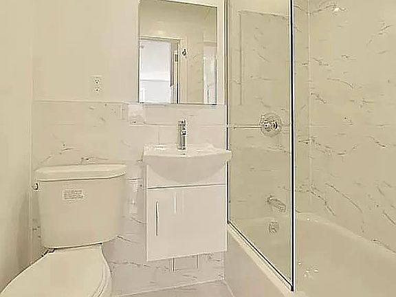 4th image of 1355 2nd Ave Floor 5
