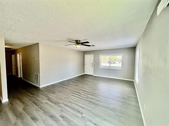 4th image of 2202 7th Ave N