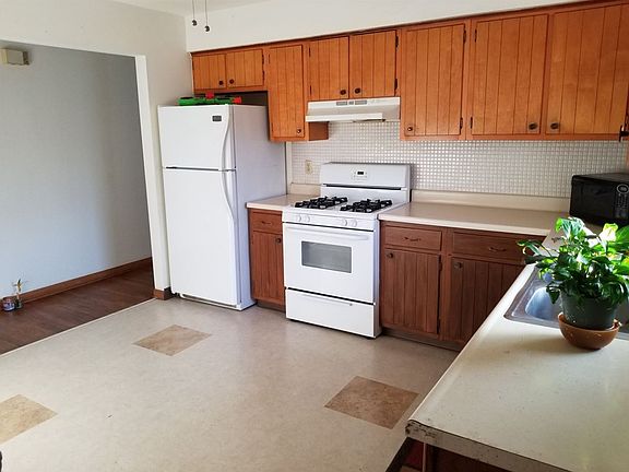 5th image of 2128 Glenwood Ave