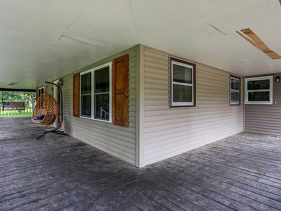 4th image of 138 Schores Ln