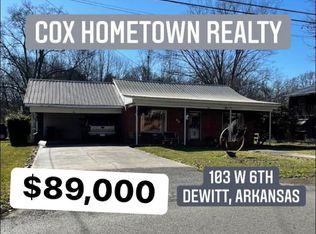 103 W 6th St, Dewitt, AR 72042