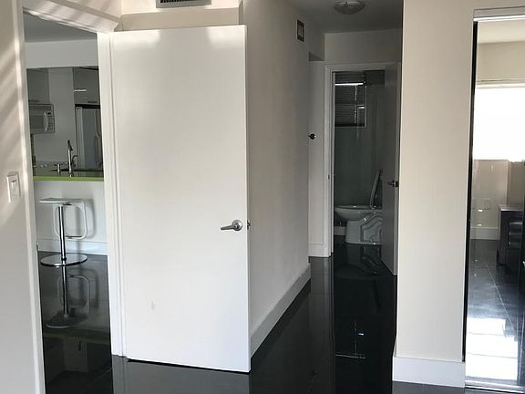 5th image of 701 Euclid Ave APT 404