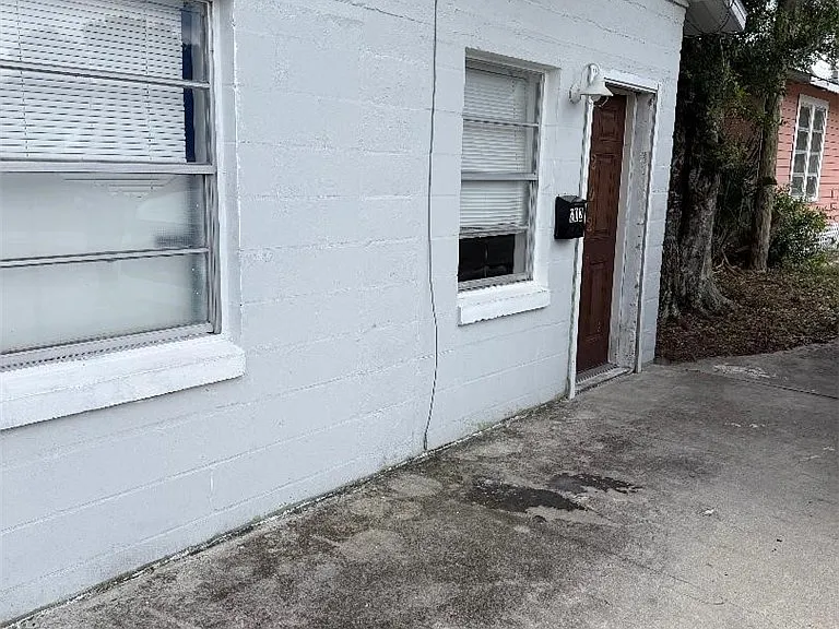 202 S Mango St — Photo 1