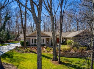 580 Valley Hall Dr, Sandy Springs, GA 30350