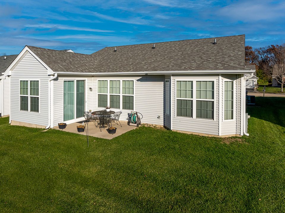 2nd image of 12421 Russet Ln