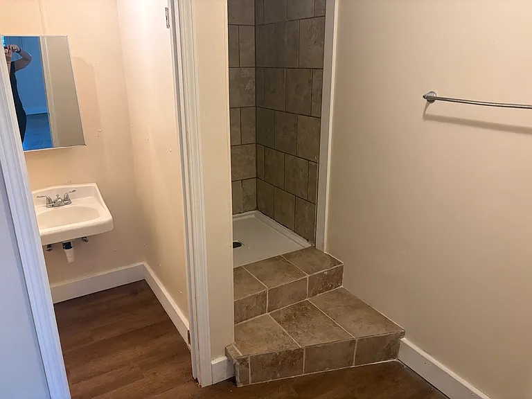 1021 S Roane St #1 — Photo 4