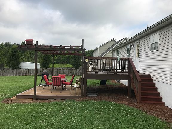 Large Double Deck with Arbor