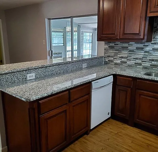 204 Hillcrest Ter — Photo 28