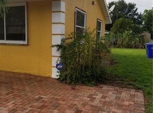 17 Roanoke Dr, Fort Myers, FL 33905