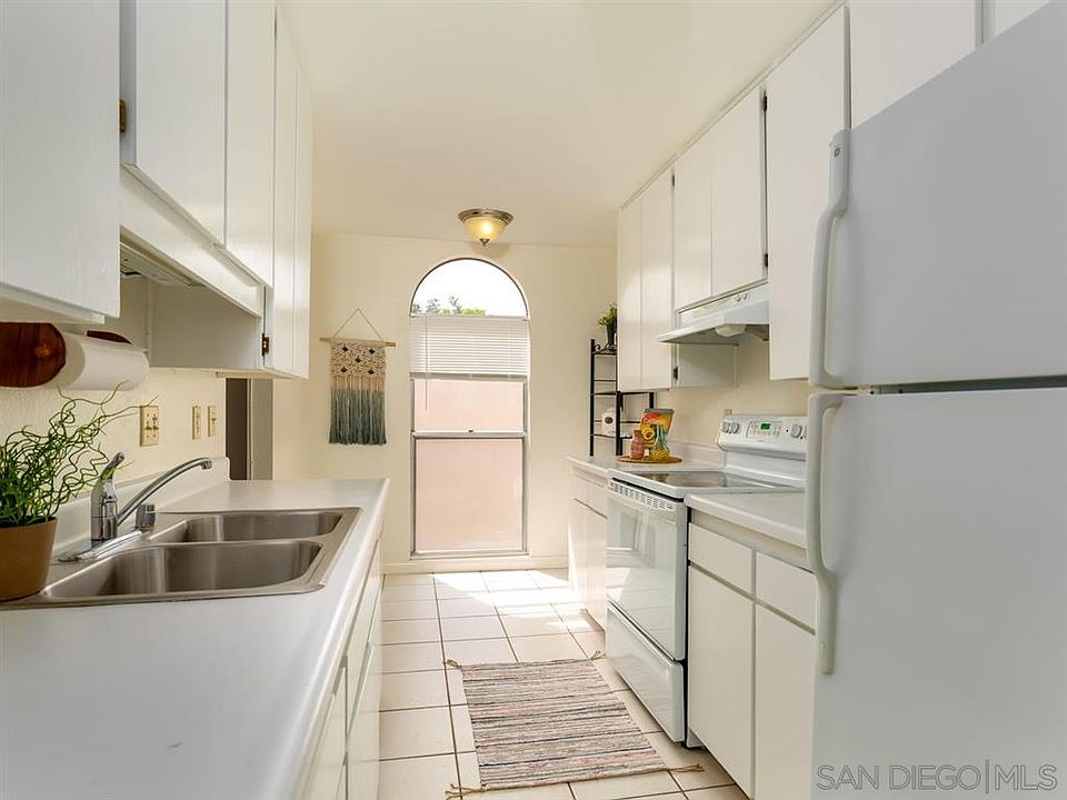 1st image of 4863 Collwood Blvd Unit B