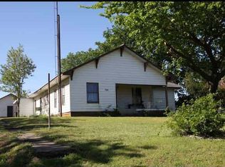 704 W Texas St, Healdton, OK 73438