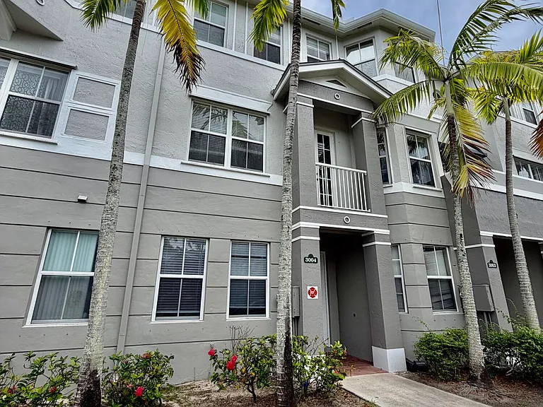 3004 Shoma Dr — Photo 1
