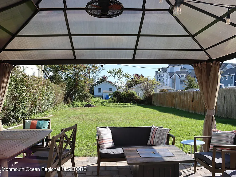 111 Long Branch Ave — Photo 25