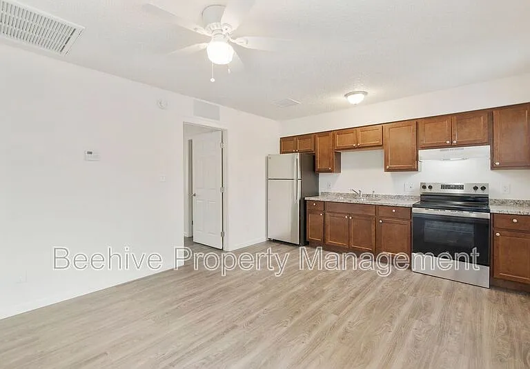 1324 E Taylor St #4 — Photo 7