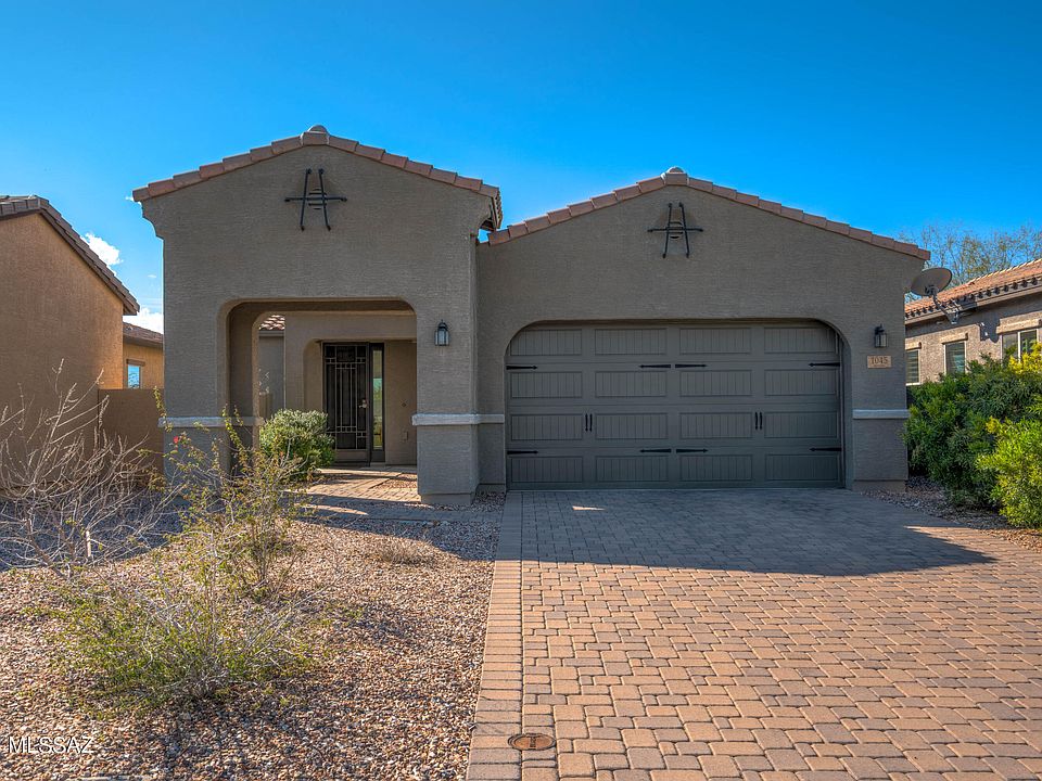 1st image of 1045 W Lark Bunting Ln