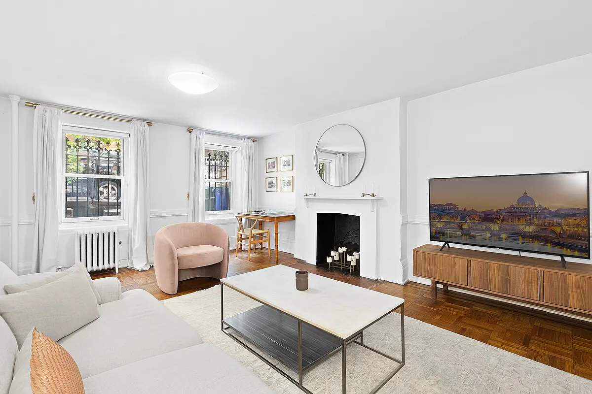 Building Photo - 19 Perry St #GARDEN