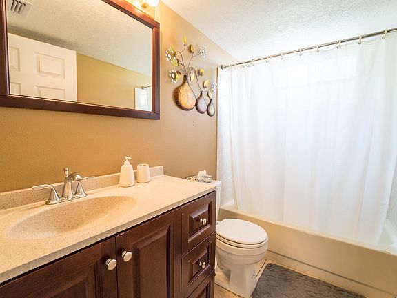 3rd image of 12218 Hatfield Ct #10