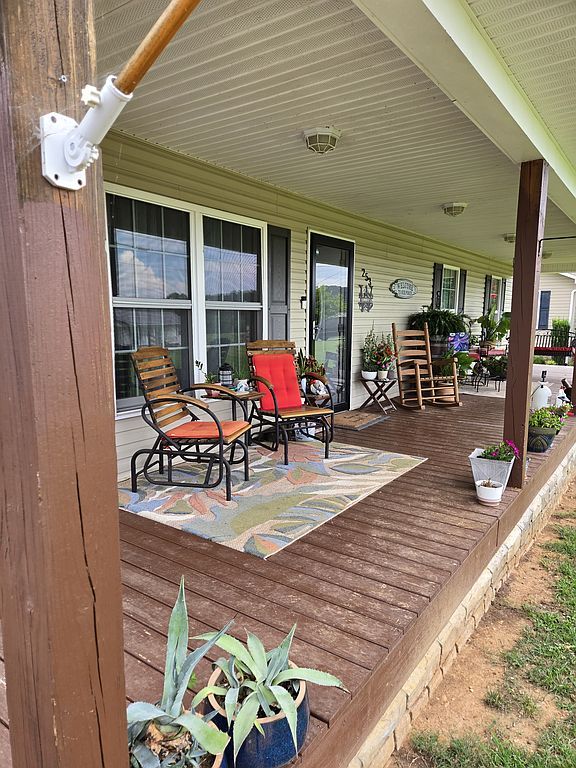 253 Ramblin Rd - Property Image