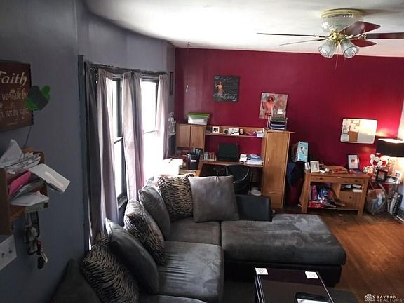 2nd image of 831 Wilfred Ave