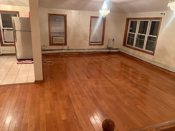 5th image of 8640 Range St Floor 2