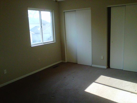 4th image of 520 Park Dr APT 1