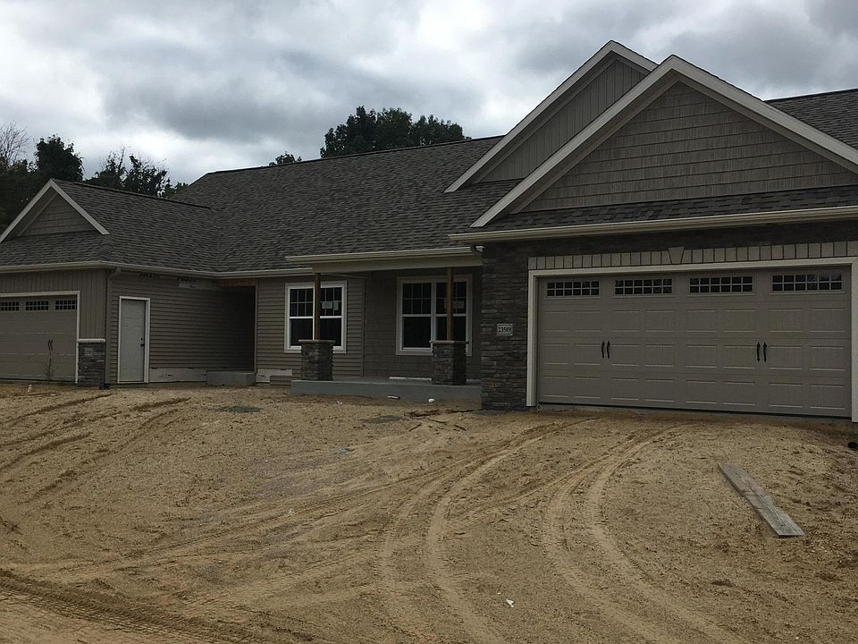 1st image of 23586 Laurel Glen Ave #38