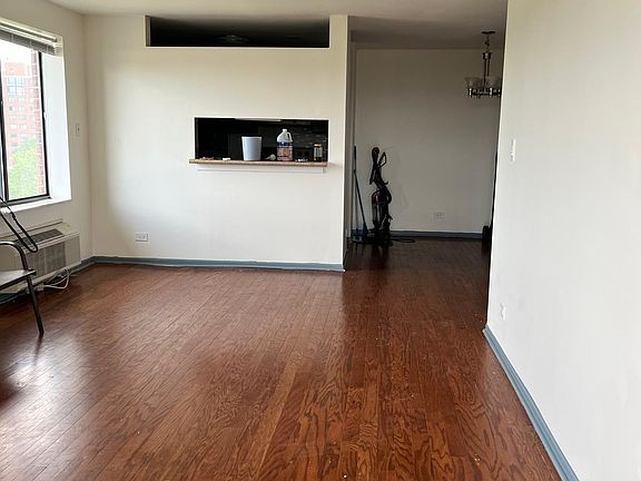 3rd image of 75 Kristin Cir #613