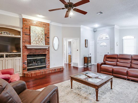 5th image of 8212 Dover Ave
