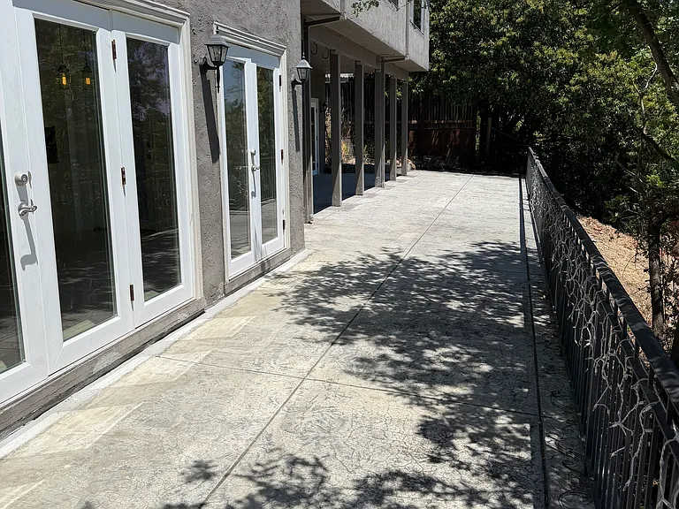 1320 El Curtola Blvd #A — Photo 26