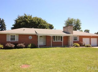 1030 S Main St, Morton, IL 61550