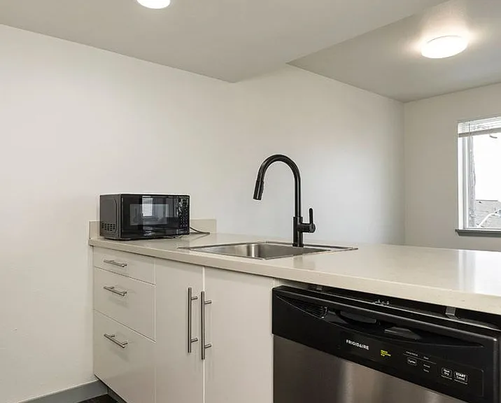Seattle View Apartments — Photo 35