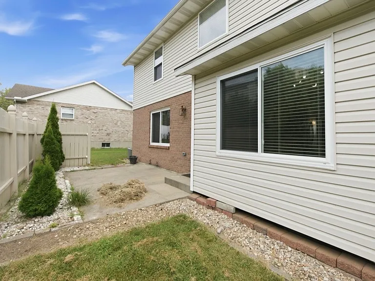 7649 Tollgate Ct — Photo 36