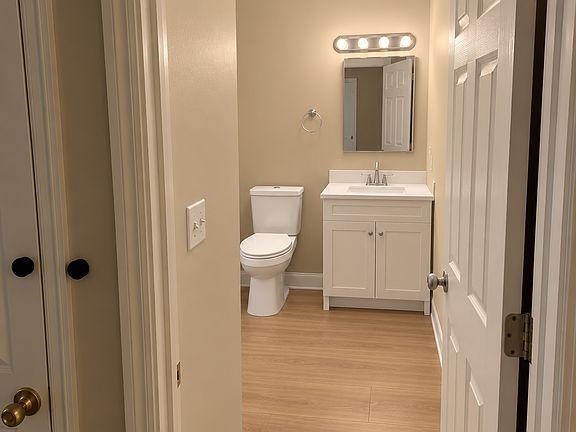 3rd image of 225 Ridge Rd #2