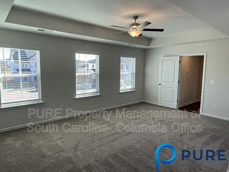 1433 Tamarind Ln — Photo 25