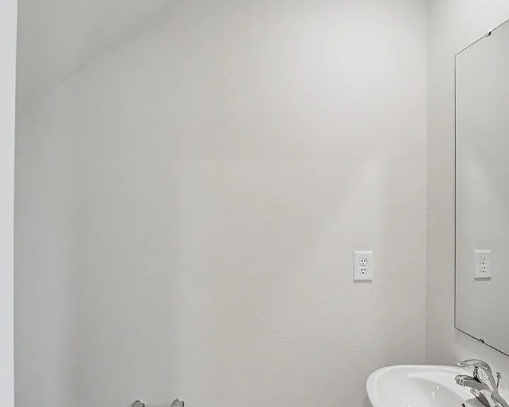 318 Aniston Ln — Photo 28
