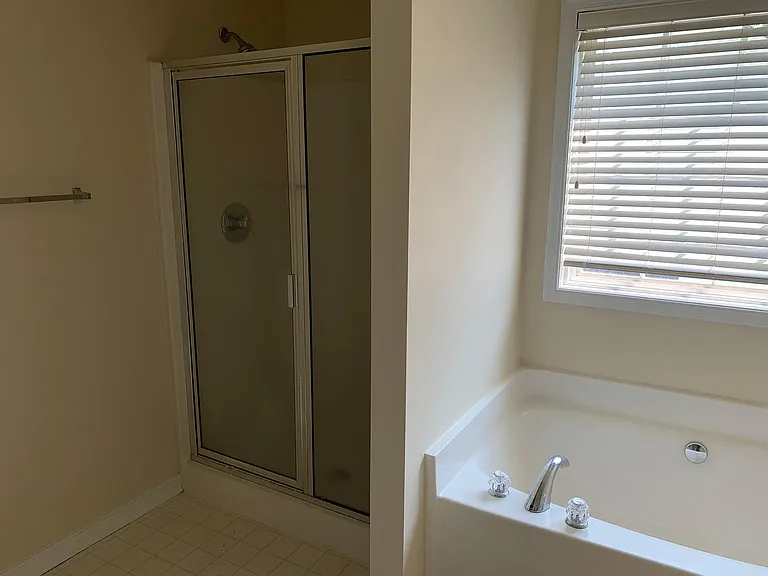 548 Green Garden Cir — Photo 12