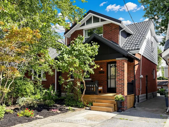 761 Sammon Ave S, Toronto, ON M4C 2E6