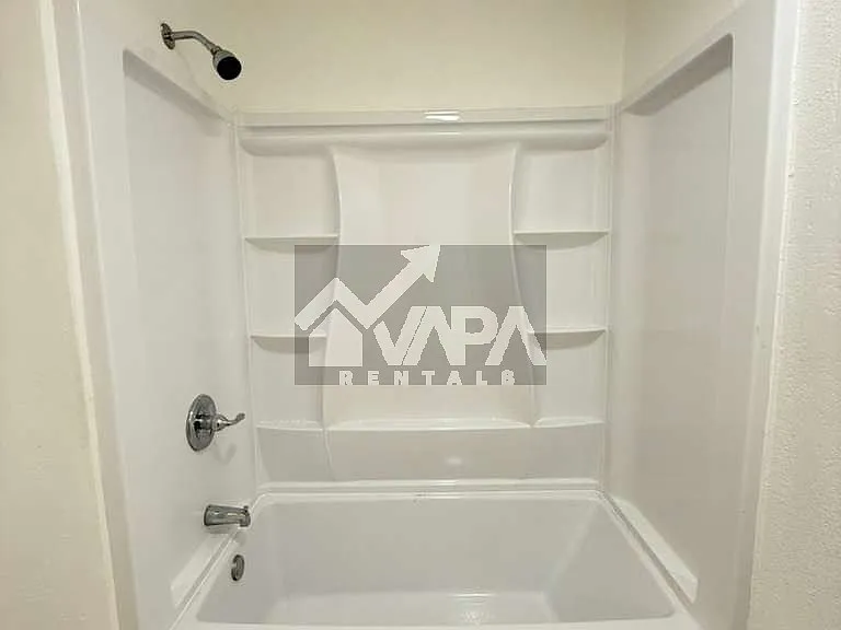 5419 Lake Grove Dr — Photo 16