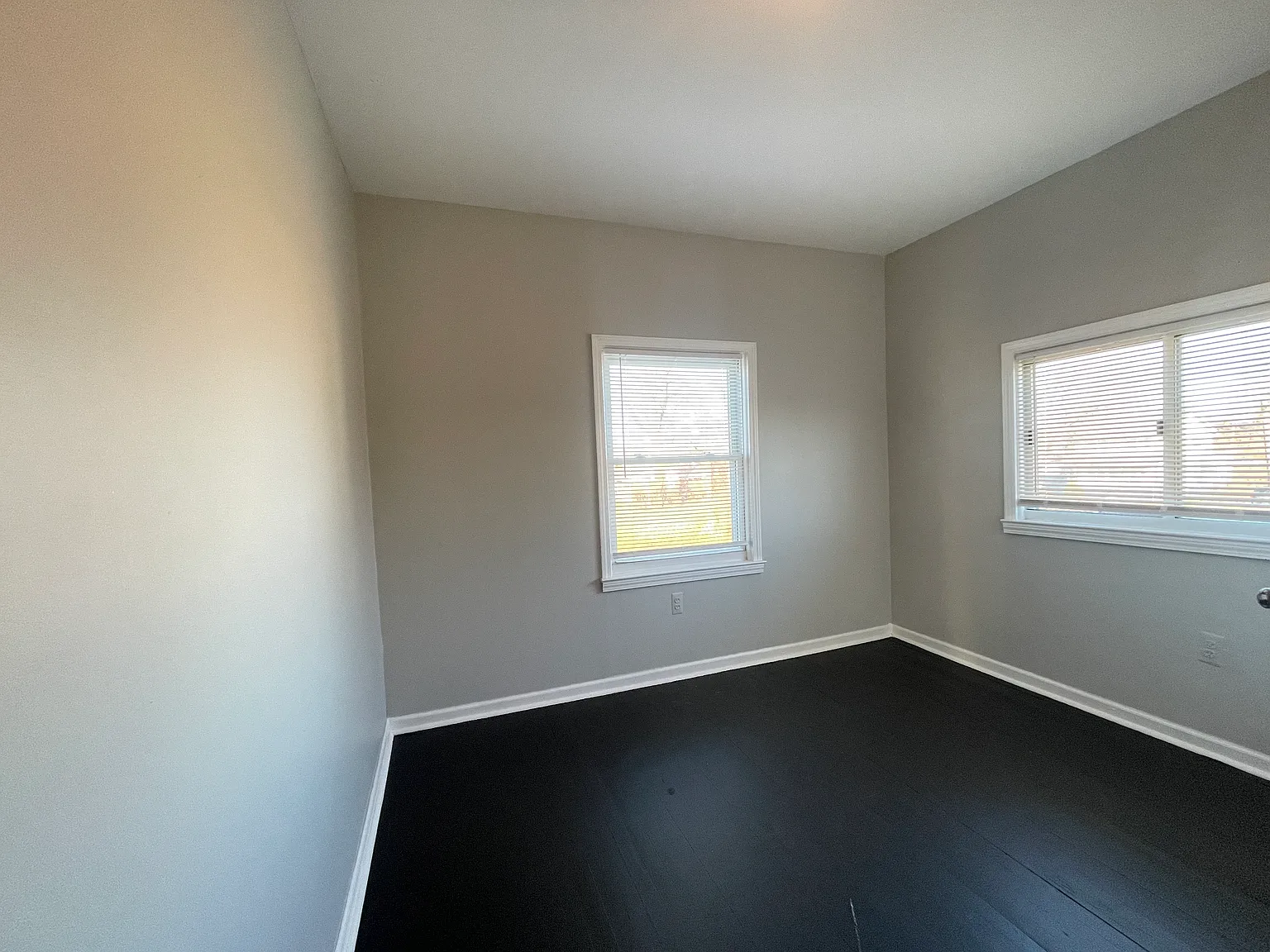 3 bed, 1280 sqft, $1,250 — Photo 4