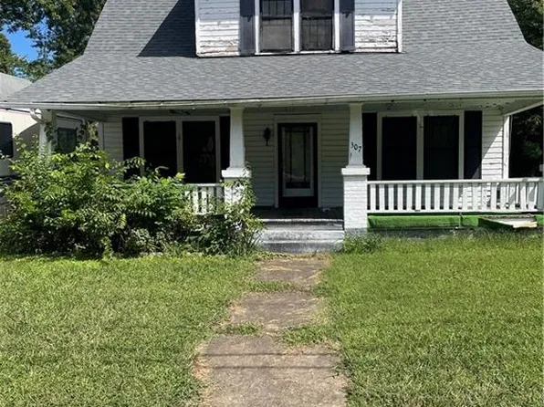 307 S Washington Ave, Reidsville, NC 27320