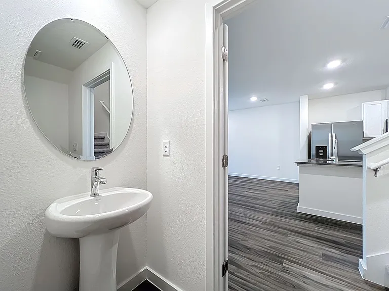 231 Dapper Ct — Photo 23