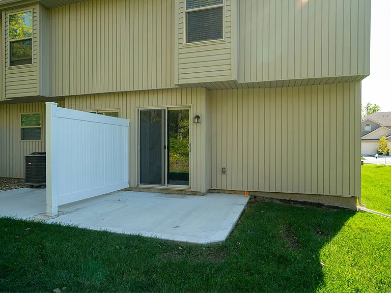 Traditions Townhomes — Photo 5