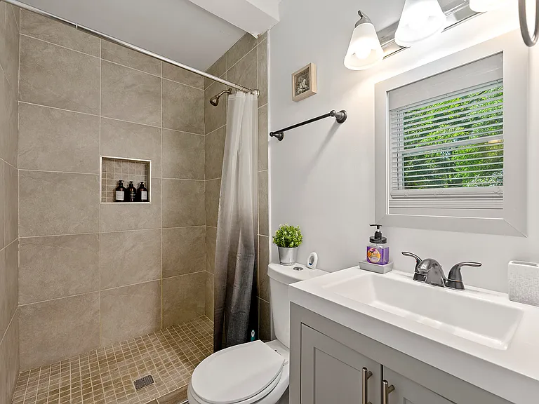 5989 Bowden St — Photo 20