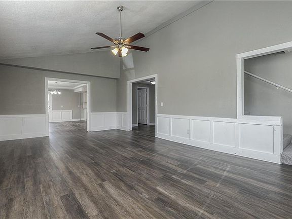 3rd image of 132 N Home Ave