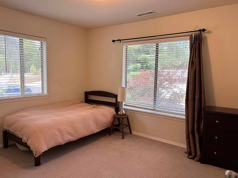 4021 S Kendall St — Photo 12