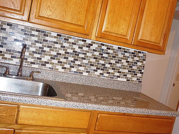 2nd image of 35 E 17th St #2
