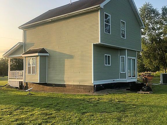 4th image of 557 Seneca Dr